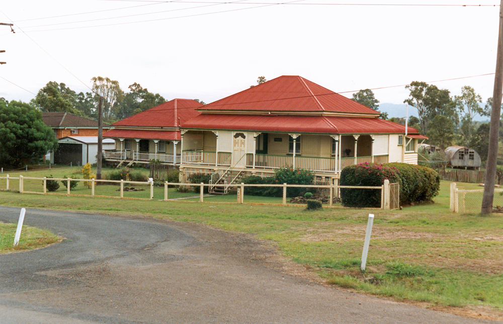 Brisbane Road, Nos 8 and 10, Redbank, Ipswich, 1991