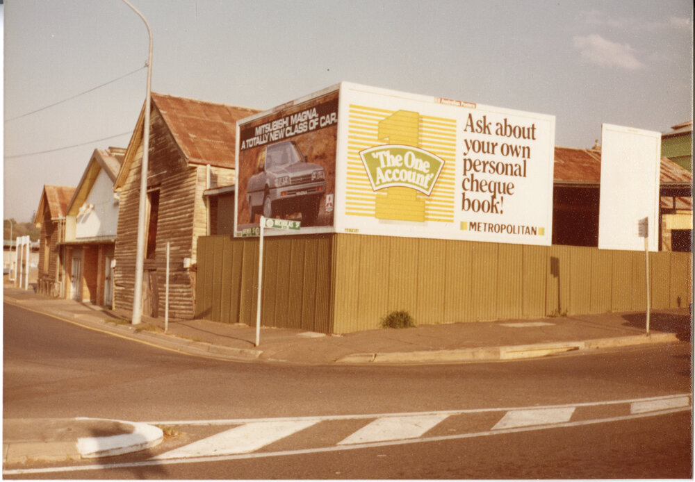 Exterior photograph of Risson's Produce