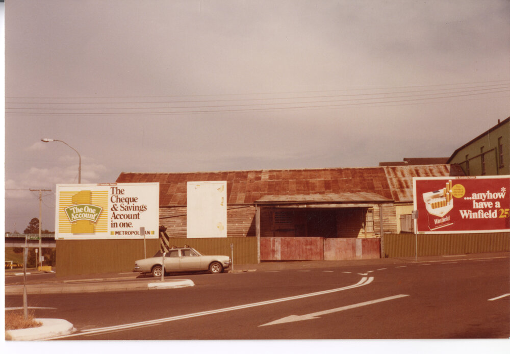 Exterior photograph of Risson's Produce