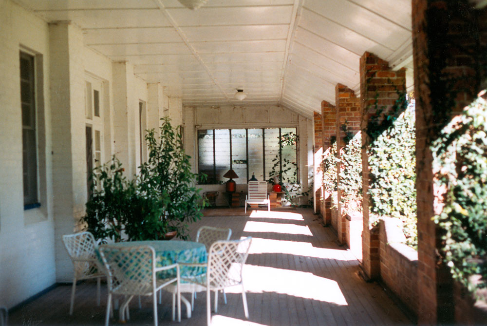 Morris family home, 17 River Road, Redbank, Ipswich, 1991