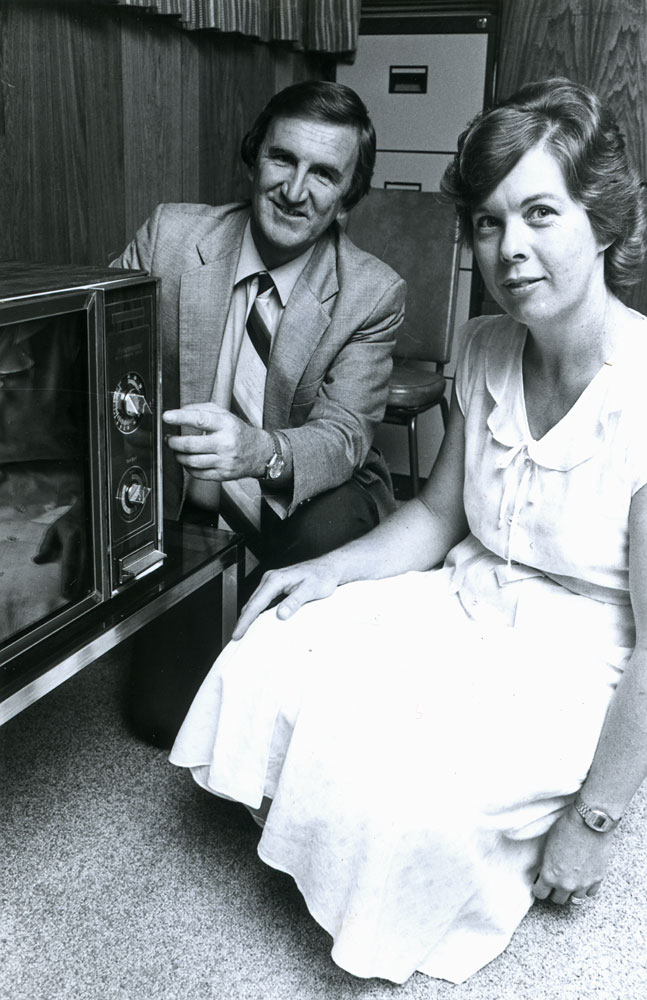 Tom Edwards and customer at R.T. Edwards and Sons, 66 East Street, Ipswich, c.1981