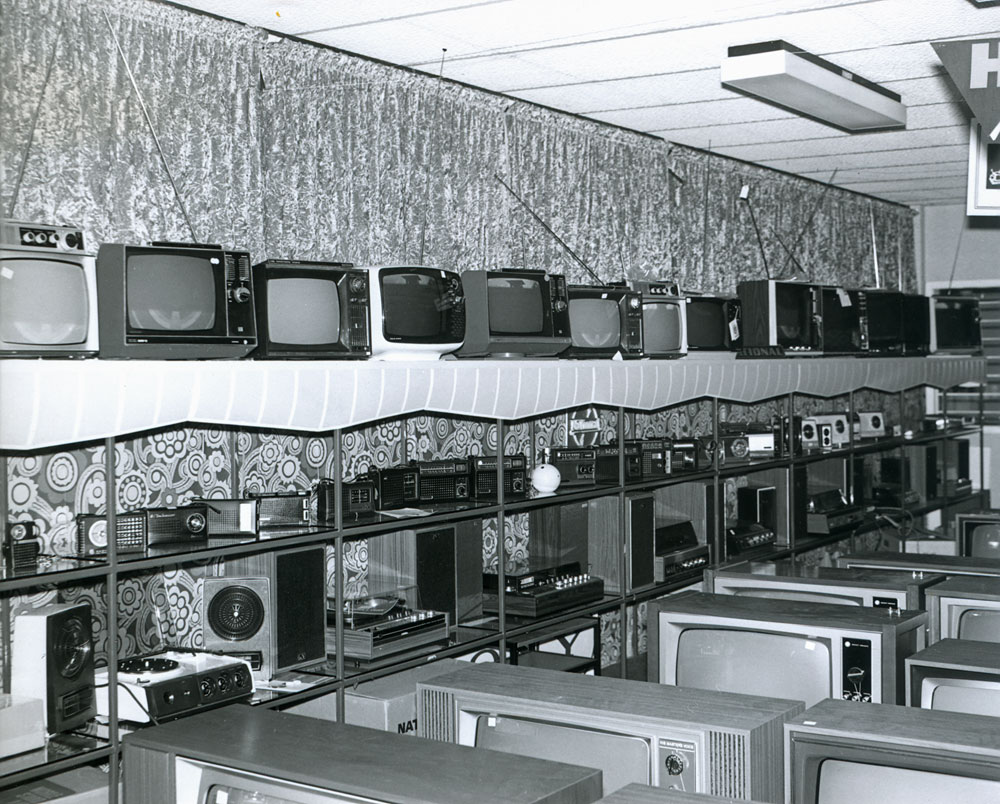Interior of R T Edwards &amp; Sons, 66 East Street, Ipswich, c.1981