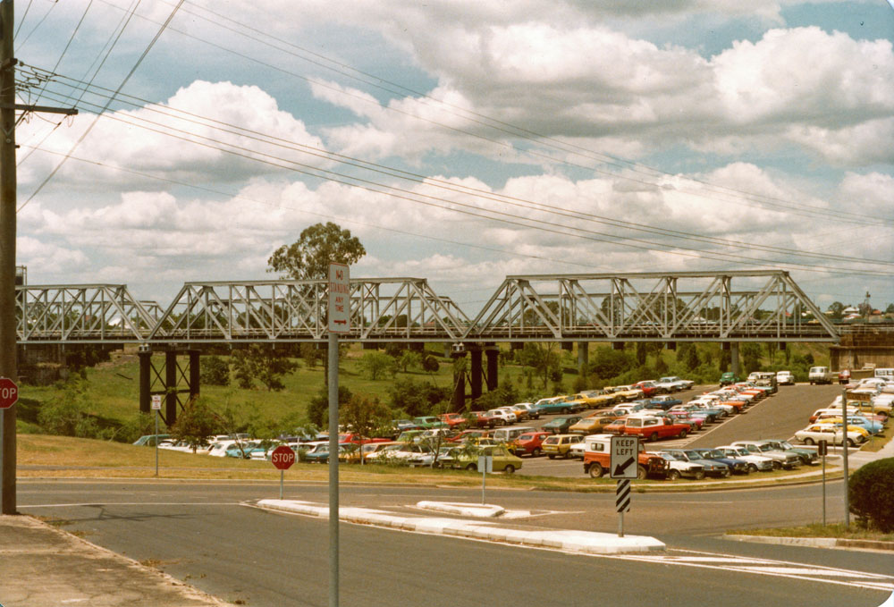 Railway Bridge, Bremer River, Ipswich, 1982