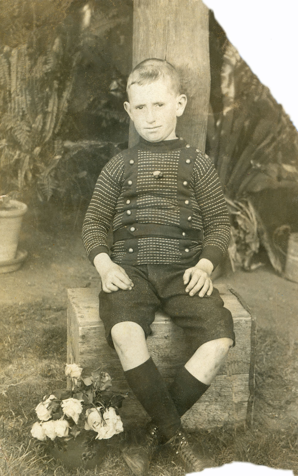 George Edward Hastings, son of John Whyte and Margaret Jane Hastings, Silkstone, c.1911