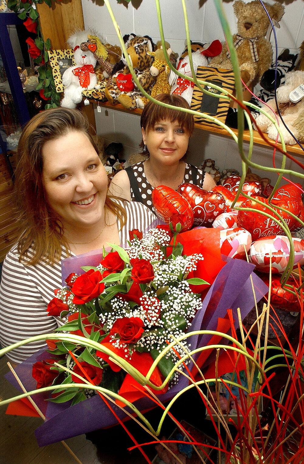 All's Rosy Florist owner Fleur De Thier and florist Kim Finemore are all ready for the Valentine's Day rush, Ipswich, 4 February 2005 