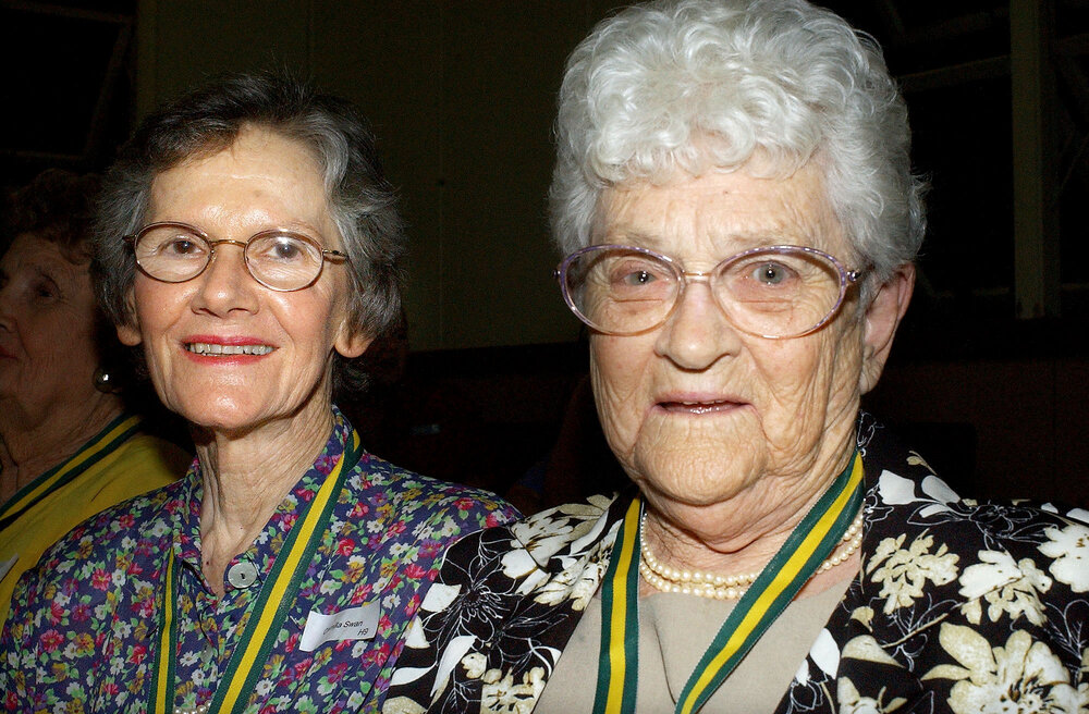 Camilla Swan and Dorathy Thomas at Rosewood Baptist Hall receiving Certificates of appreciation for volunteers at Cabanda Lodge, Ipswich, 7 February 2005 