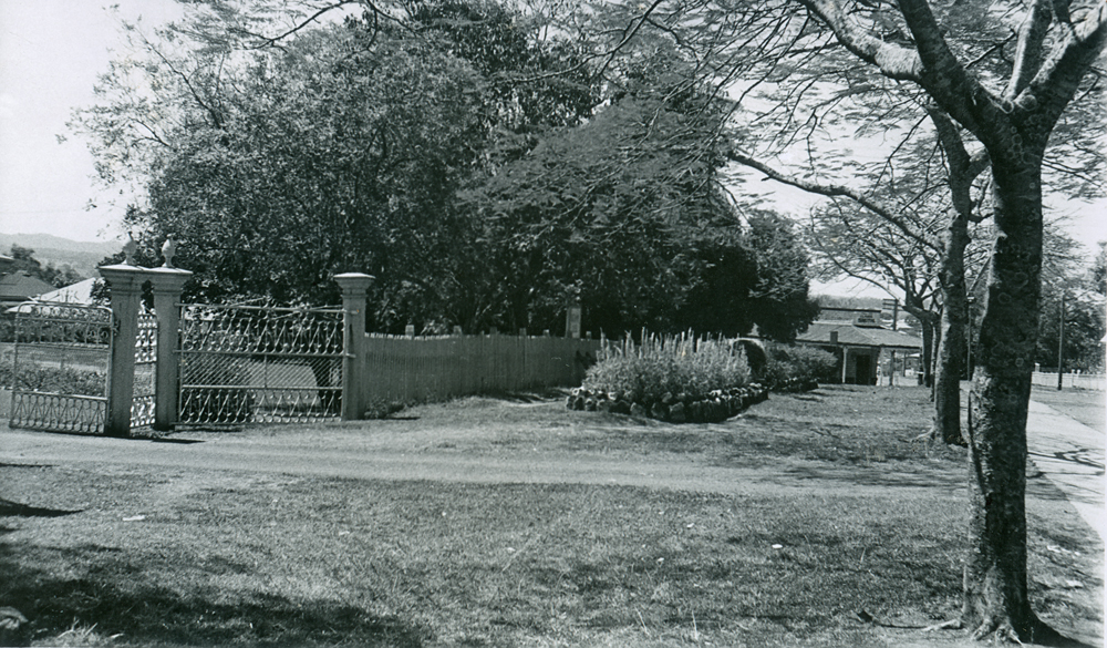 Ipswich Girls' Grammar School front gates, Ipswich, 1940s