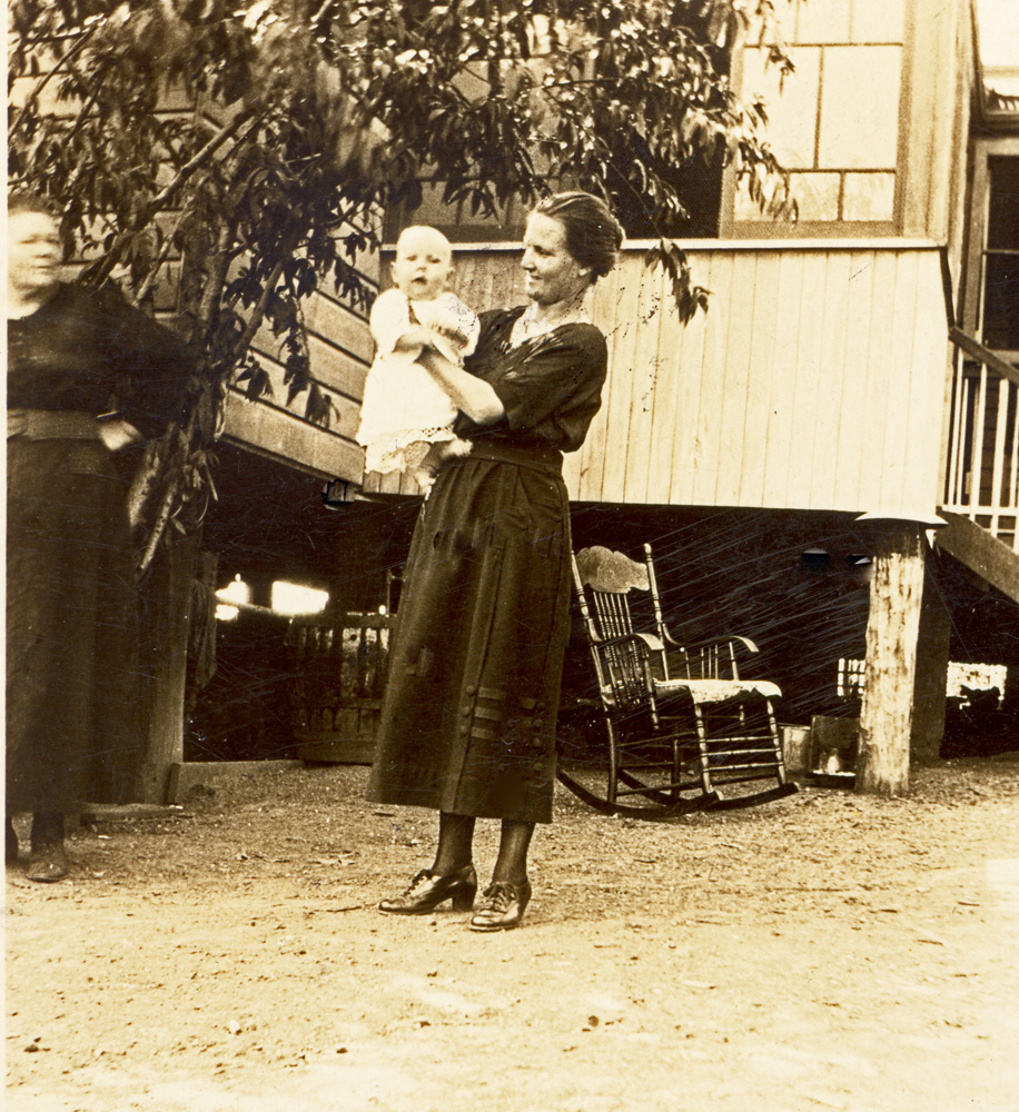 Woman and child, Ipswich, c.1920s