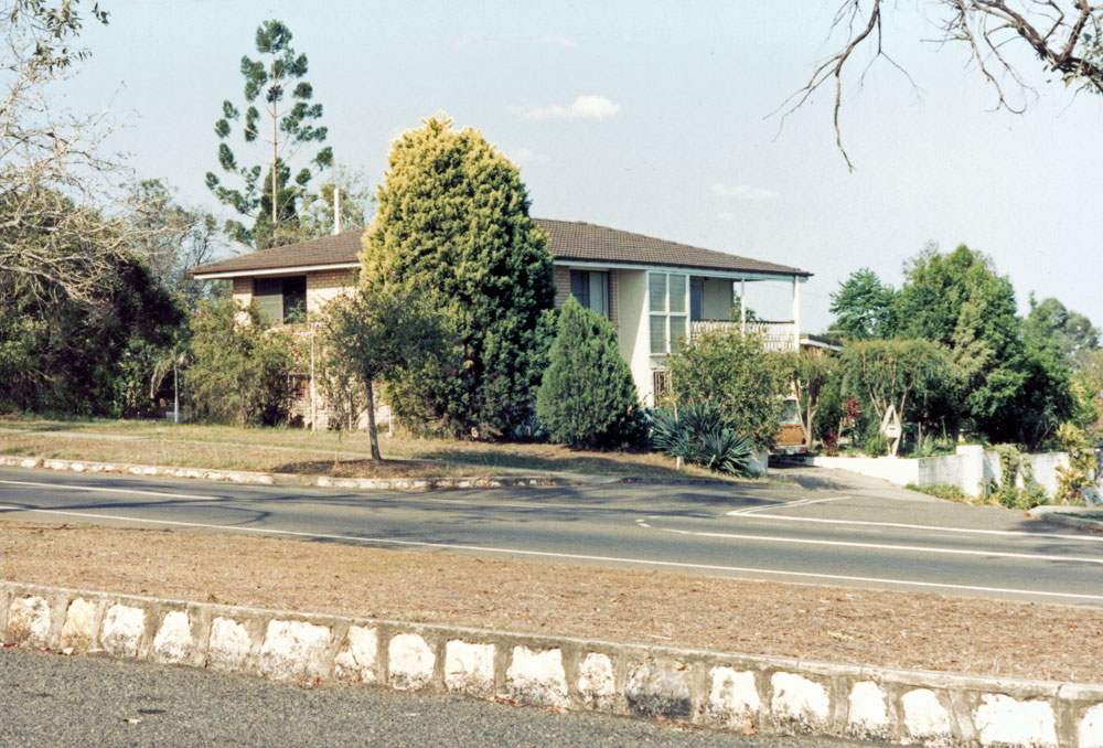 Raymond Street, No 2A, North Ipswich, 1991