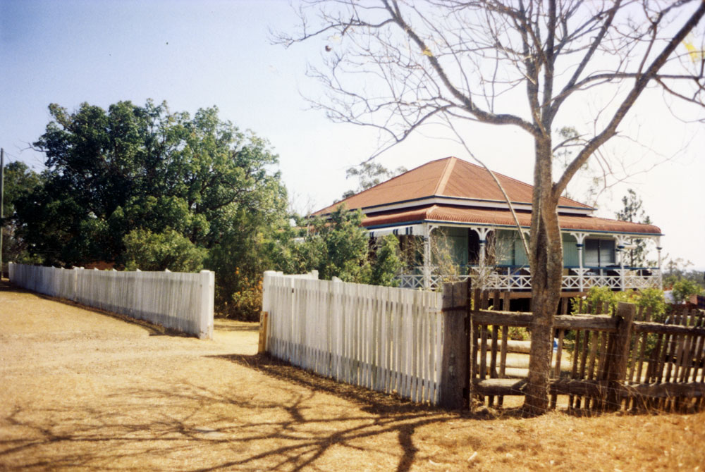 Holdsworth Road, No 6, North Ipswich, 1991