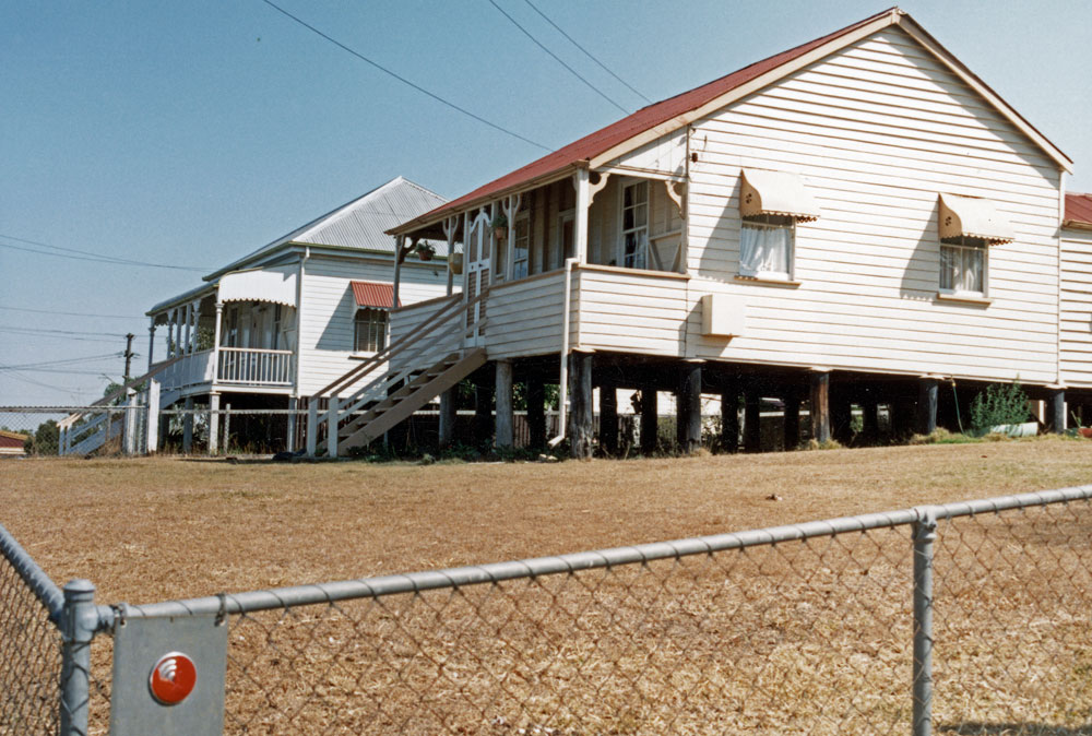 Cuffes Lane, Nos 6 and 4 (left to right), North Ipswich, 1991