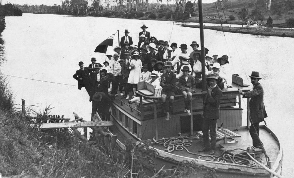 Cruise on the Brisbane River, 1920s