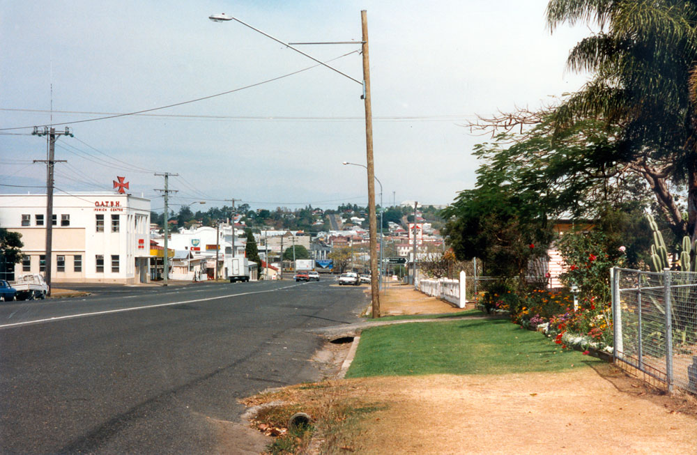 View to Denmark Hill from 26 Downs Street, North Ipswich, 1991