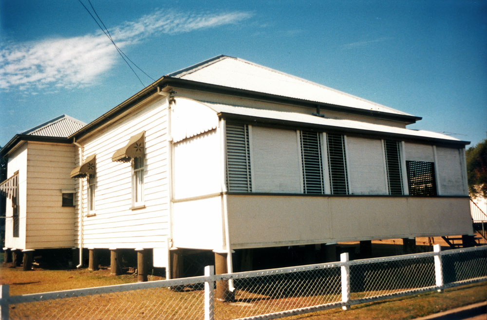 Lowry Lane, No 6, North Ipswich, 1991