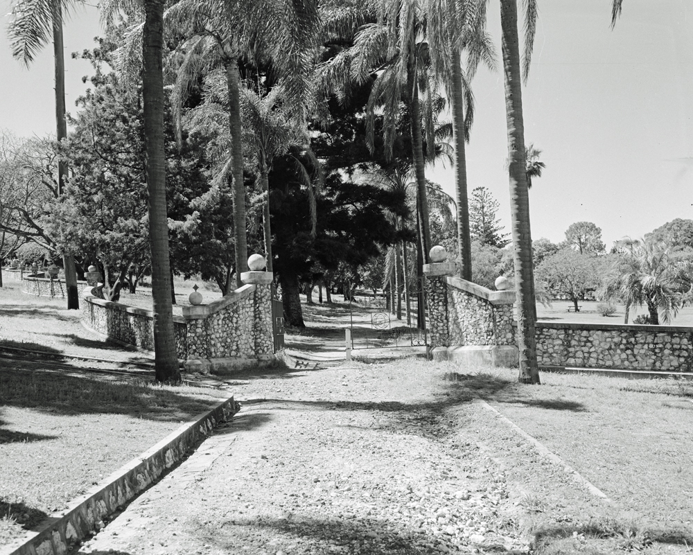 Entrance to Queens Park, Ipswich, 1959