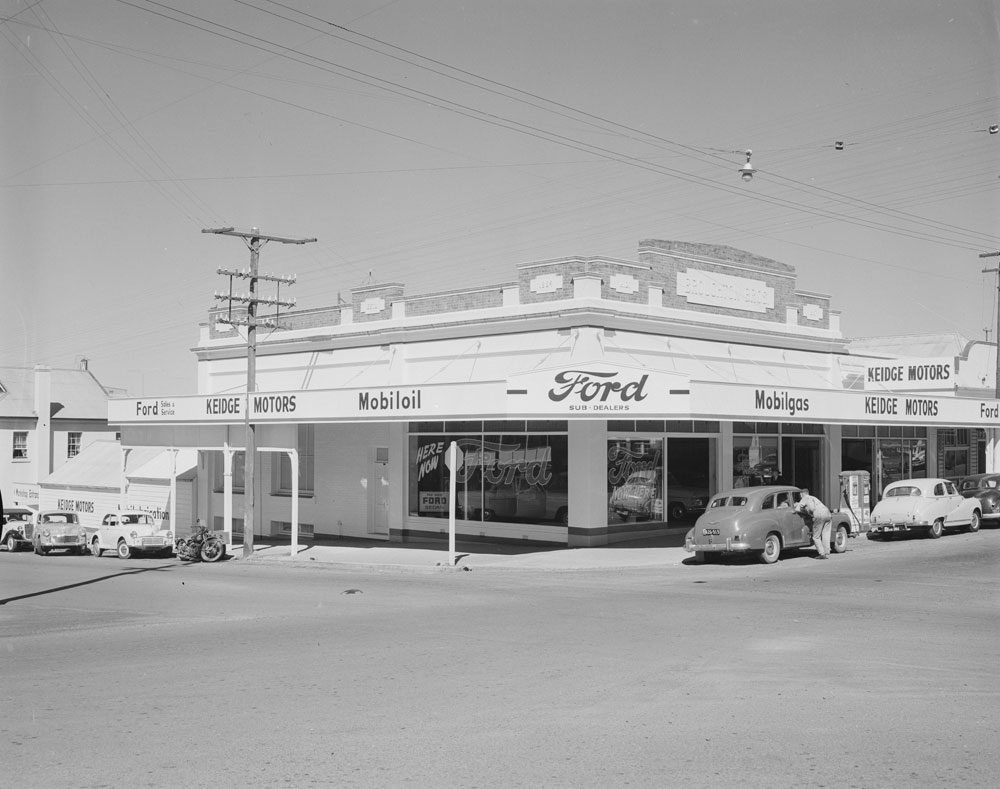 Keidge Motors, corner of Limestone and Nicholas Streets, Ipswich, 1959
