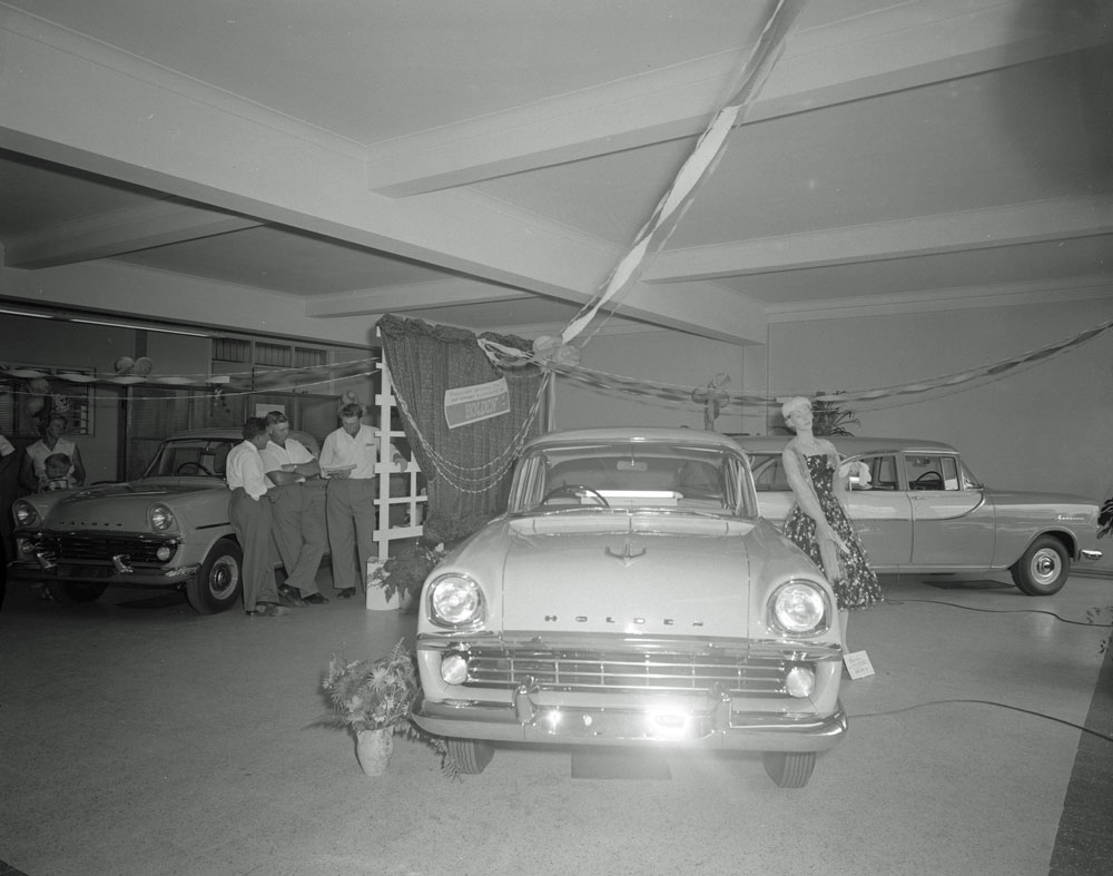 Faulkner Motors Showroom, corner of East and South Streets, Ipswich, 1959