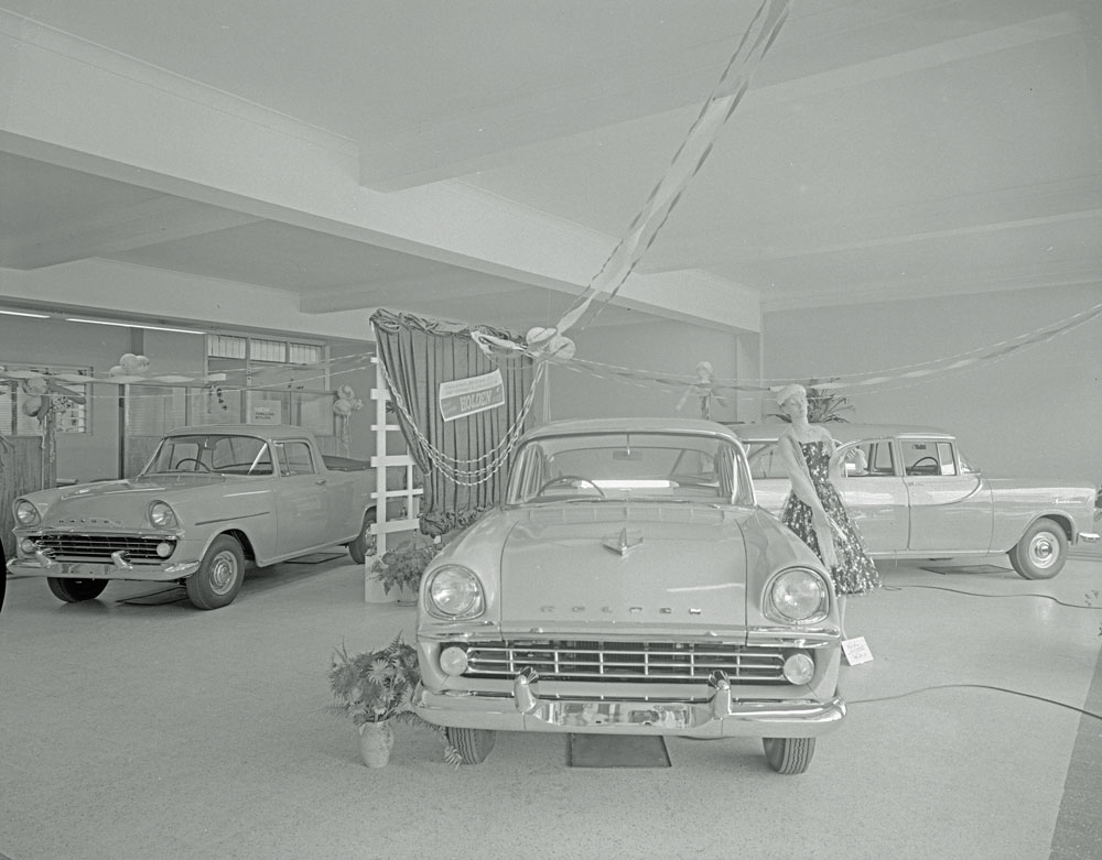 Faulkner Motors Showroom, corner of East and South Streets, Ipswich, 1959