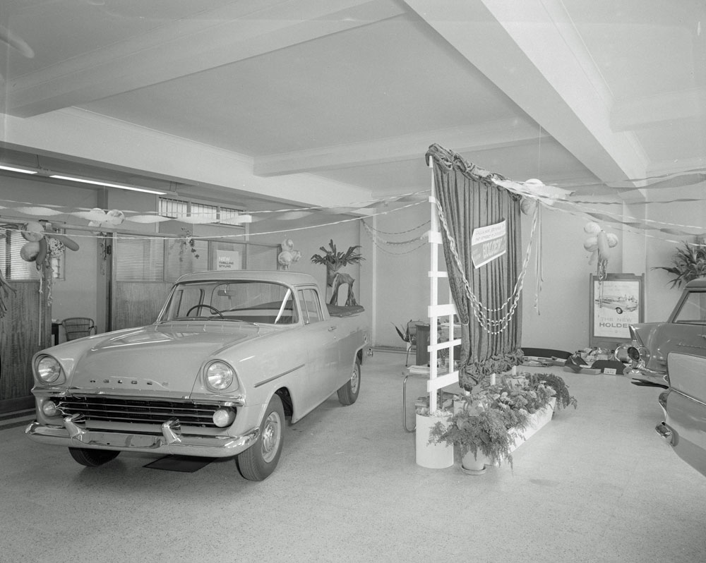 Faulkner Motors Showroom, corner of East and South Streets, Ipswich, 1959