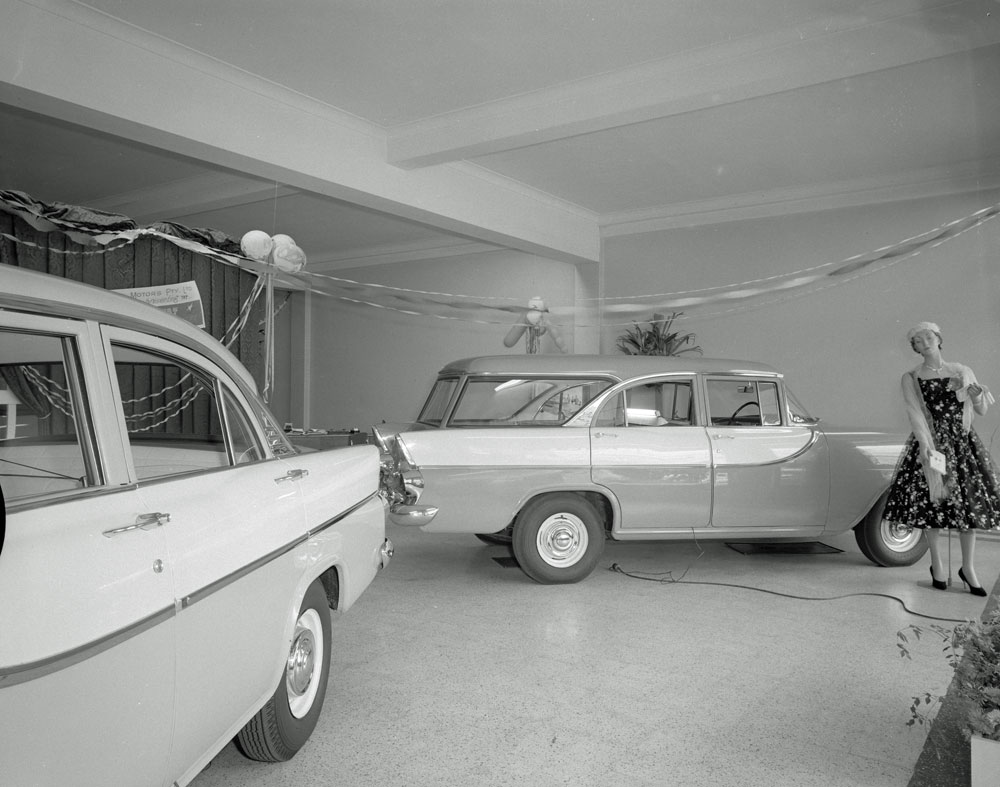 Faulkner Motors Showroom, corner of East and South Streets, Ipswich, 1959