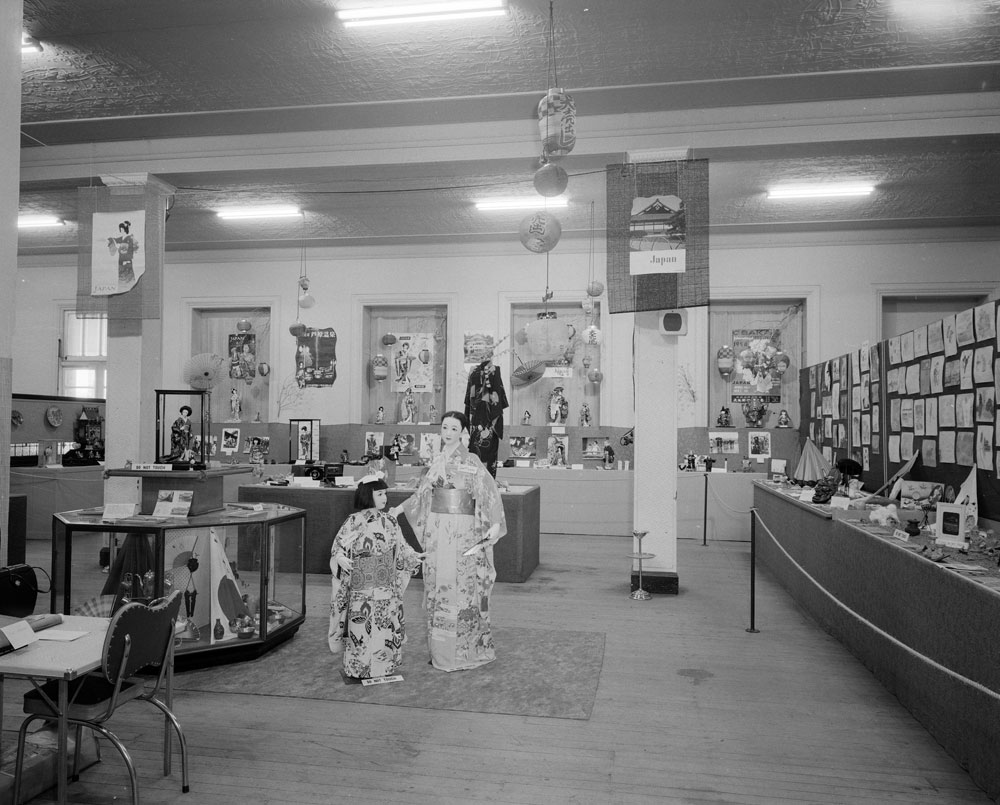 Cribb &amp; Foote Department Store Japanese Art Display, Ipswich, 1959