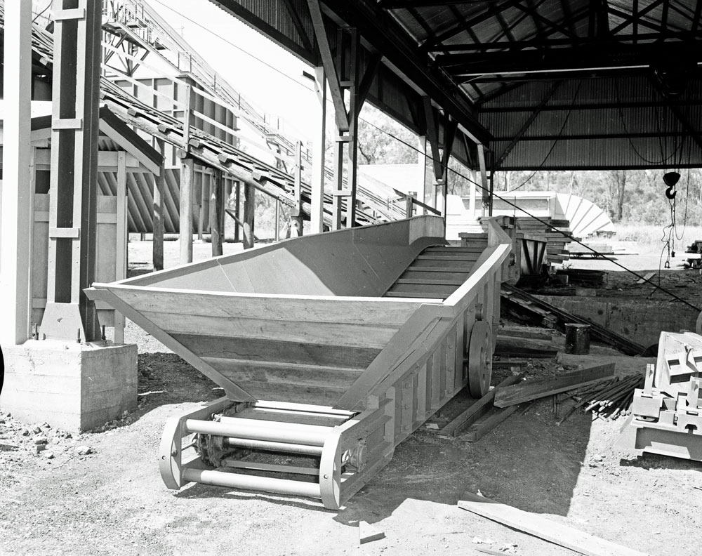 Mining equipment, Box Flat Extended No 5, Swanbank, Ipswich, 1959 -1960