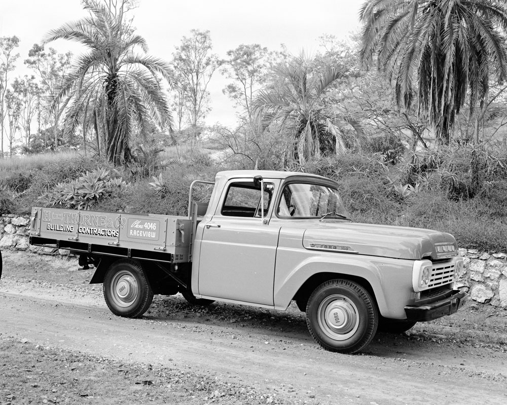Ford utility truck, of  H. (Mick) Thorne, building contractor, Ipswich, 1960