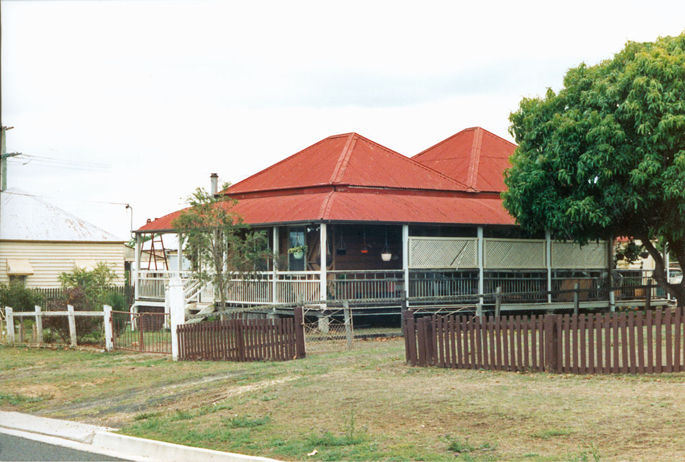Morris Street, no. 14, Silkstone, Ipswich|Ipswich, Queensland, 1991
