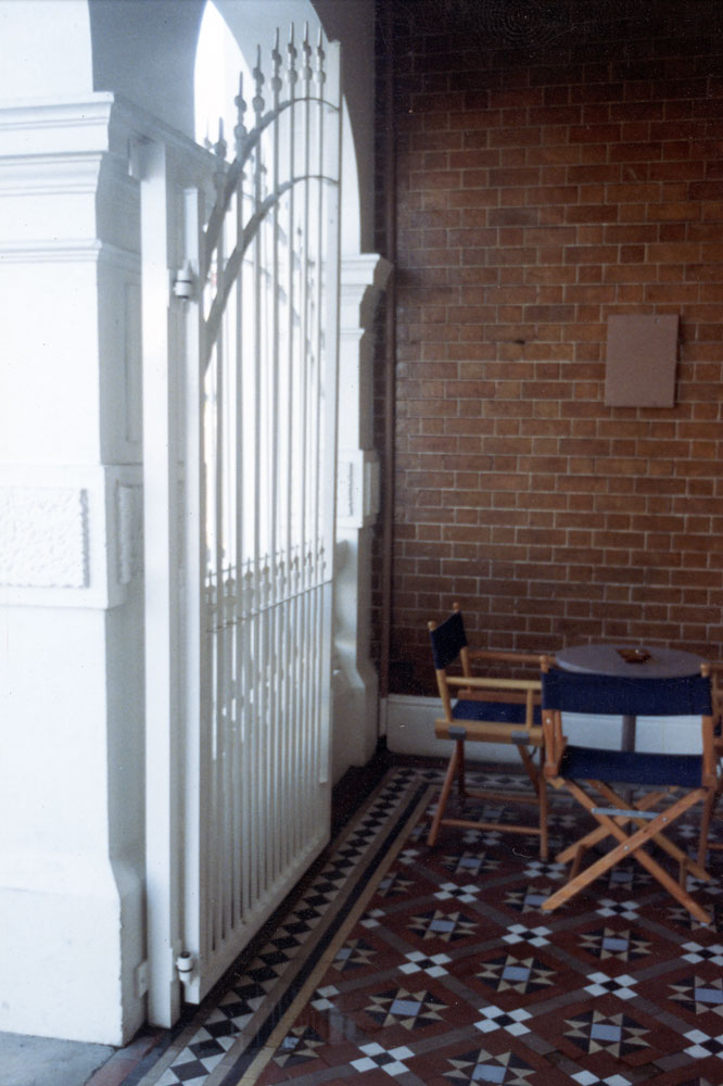 Hotel Metropole veranda tiles, 253 Brisbane Street, Ipswich, 1991