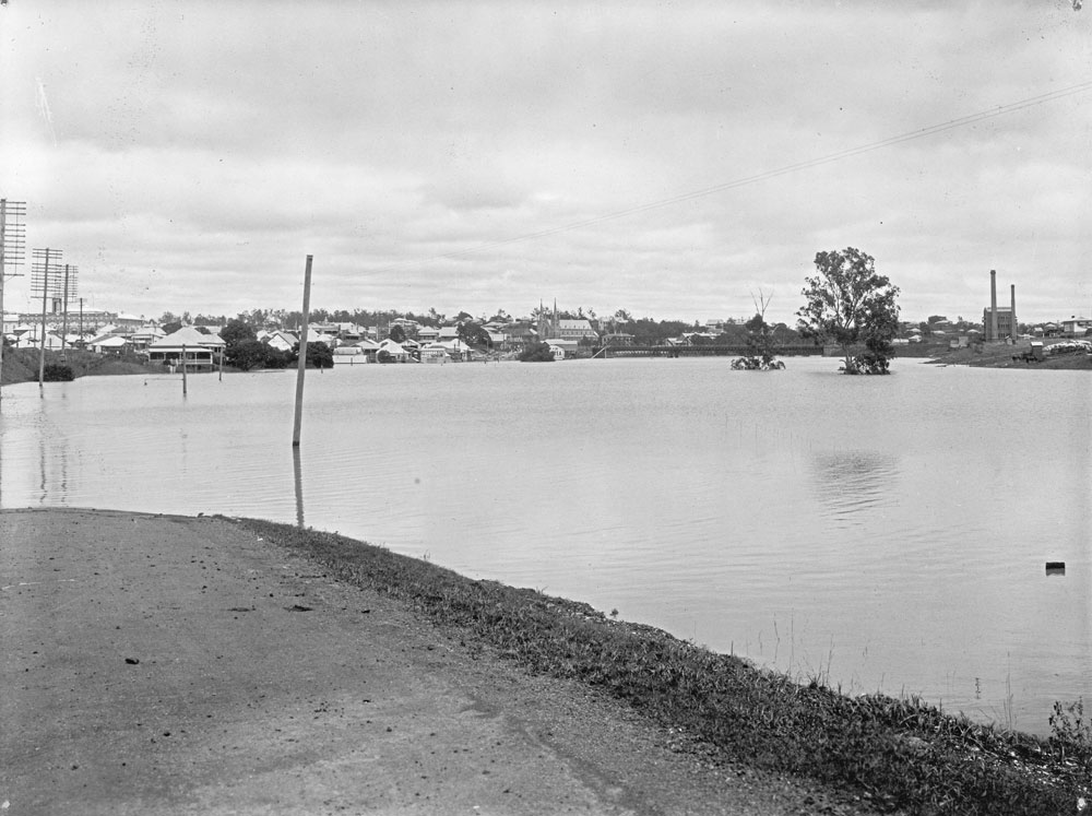 Bremer River in Flood, Ipswich, January 1927