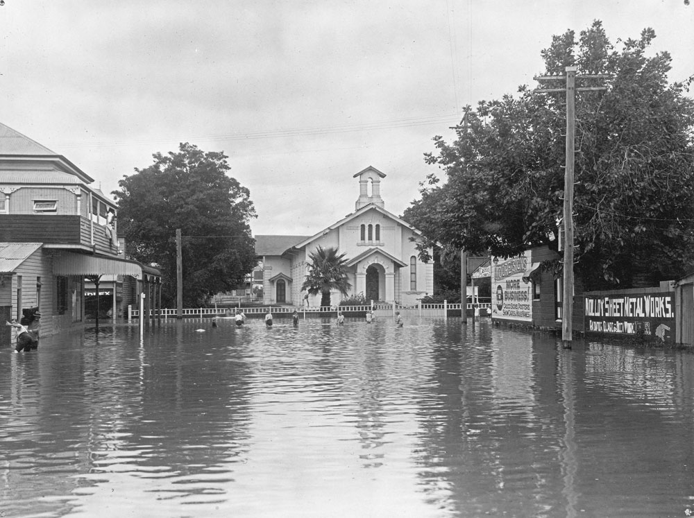 Flood waters from the Bremer River surround the Congregational Church, Brisbane Street, Ipswich, January 1927