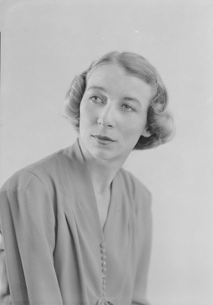 Portrait of Nancy Jones (nee White), Ipswich, 1930s