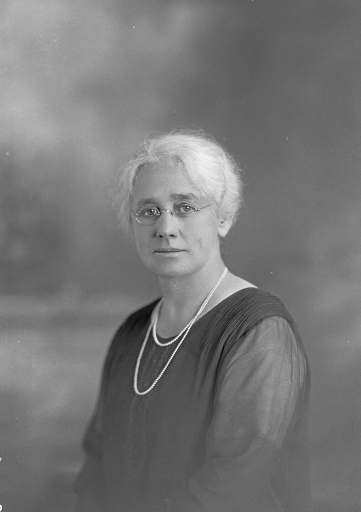 Thought to be a portrait of Mrs Margaret Grace Dowling, Ipswich, 1930s