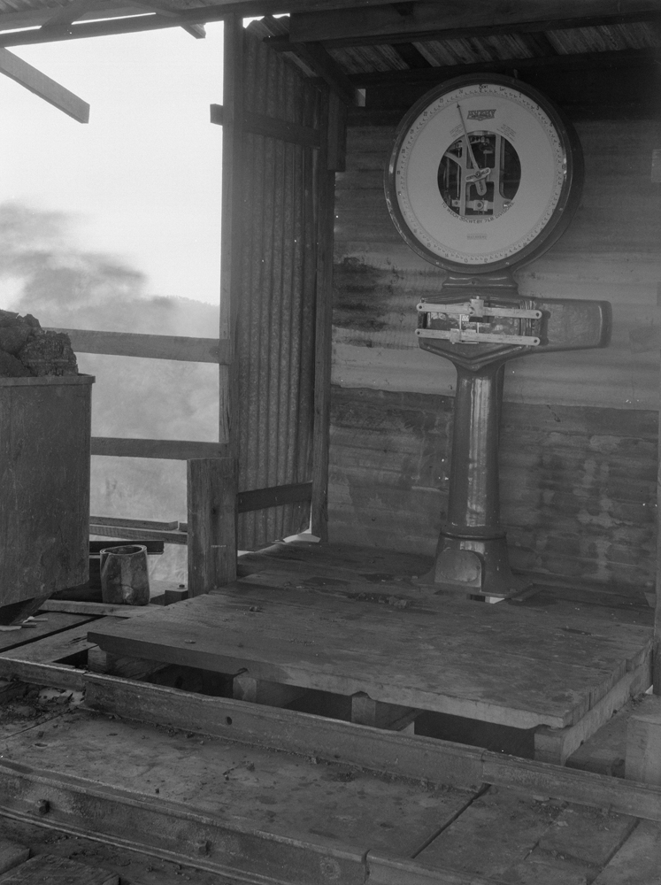 Platform Scales, made by W. &amp; T. Avery Ltd., 1940s