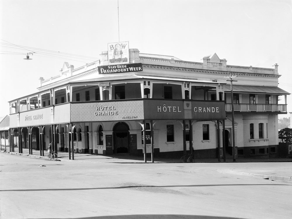 Hotel Grande advertising Paramount Week, Ipswich, 1934