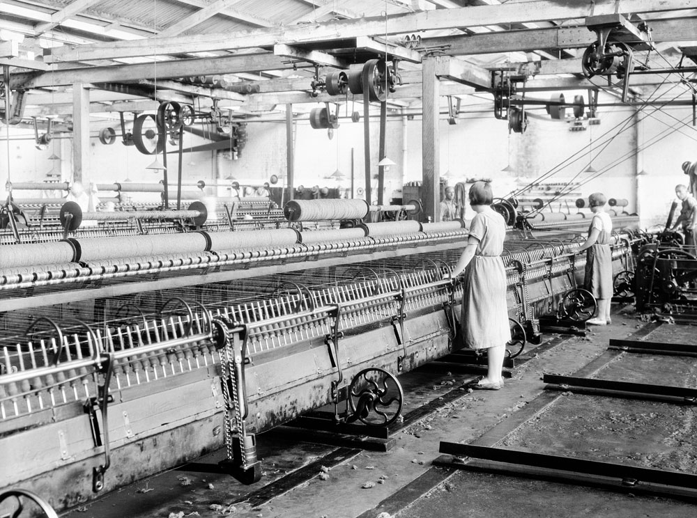 Staff working the machines at the Ipswich Woollen Mill, Joyce Street, East Ipswich, 1935