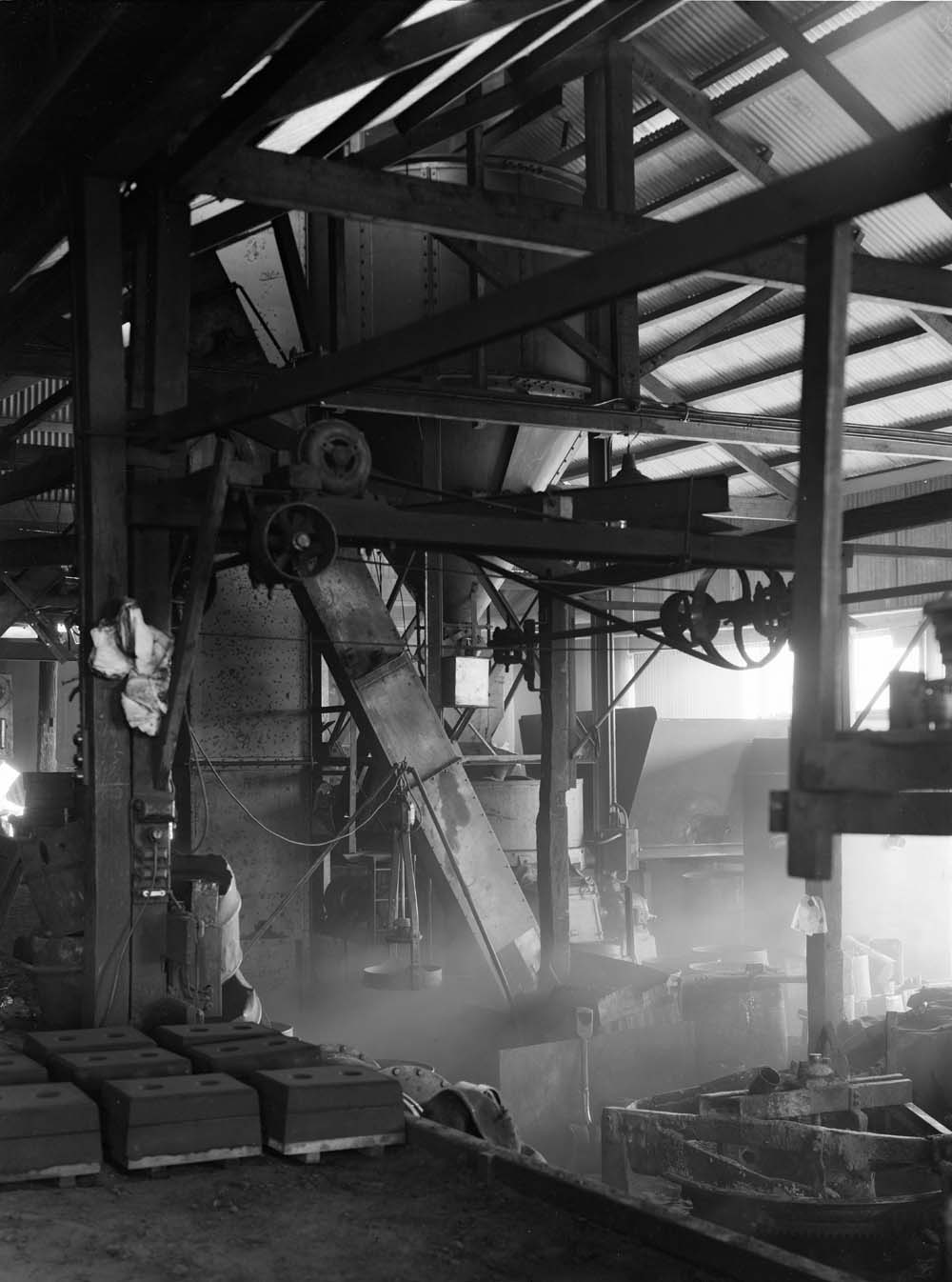 Interior of Scotts Foundry, Wharf Street, Ipswich, 1940 - 1944