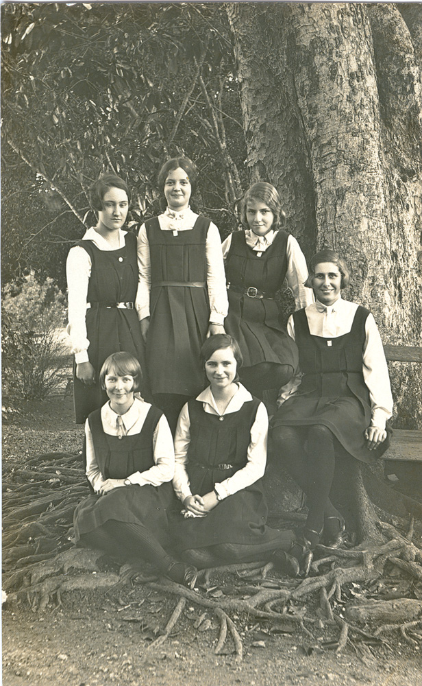 Ipswich Girls' Grammar School students, 1930-1931