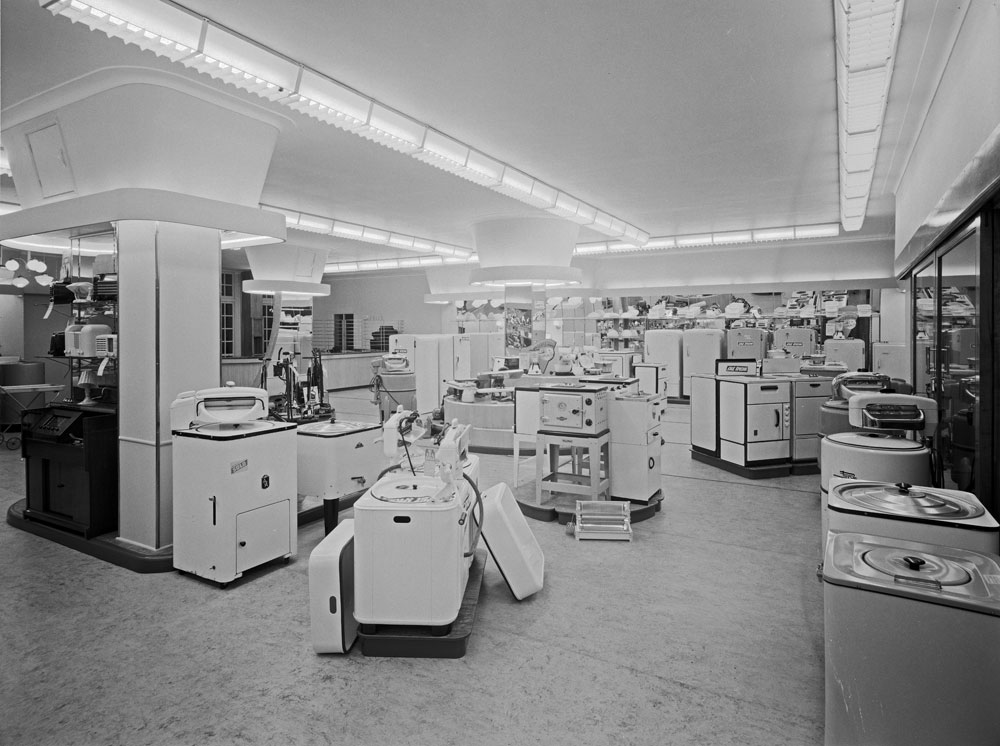 City Electric Light Company, interior, 164 Brisbane Street, Ipswich, 1951
