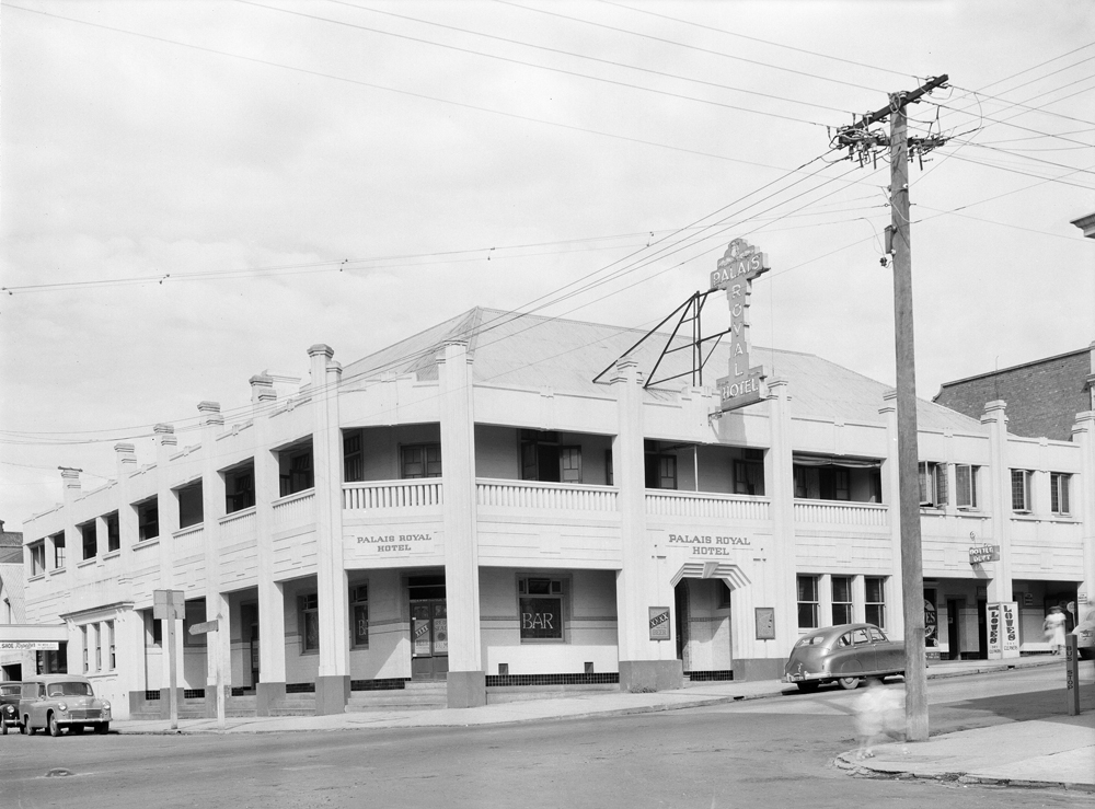 Palais Royal Hotel, cnr Brisbane and East Streets,  Ipswich, 1952