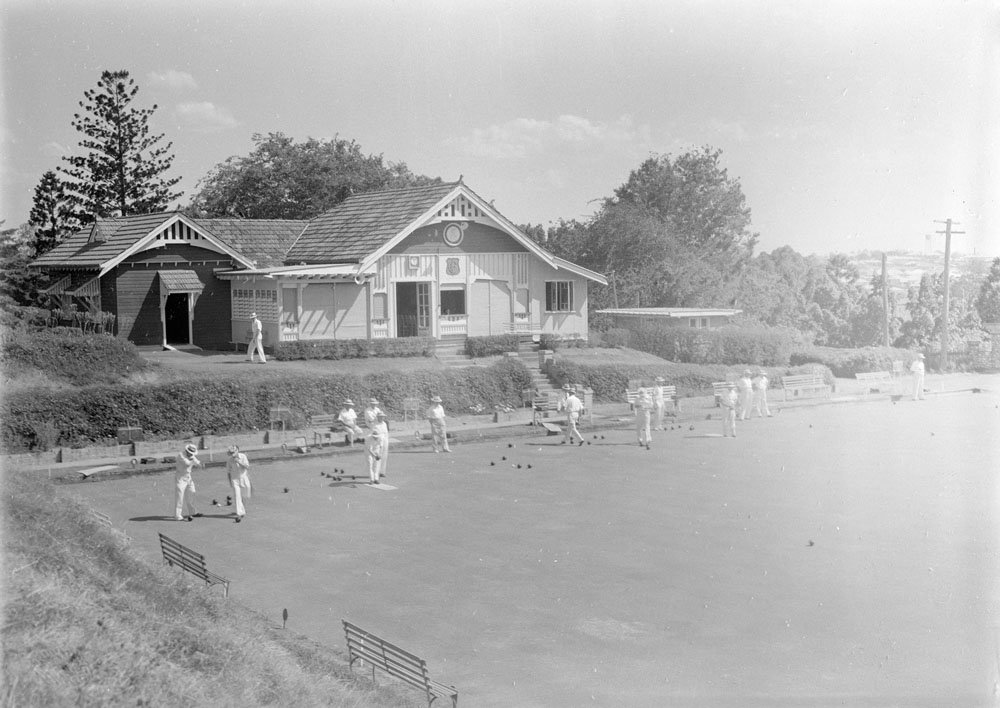 Ipswich Bowls Club, Queens Park, Ipswich, 1954