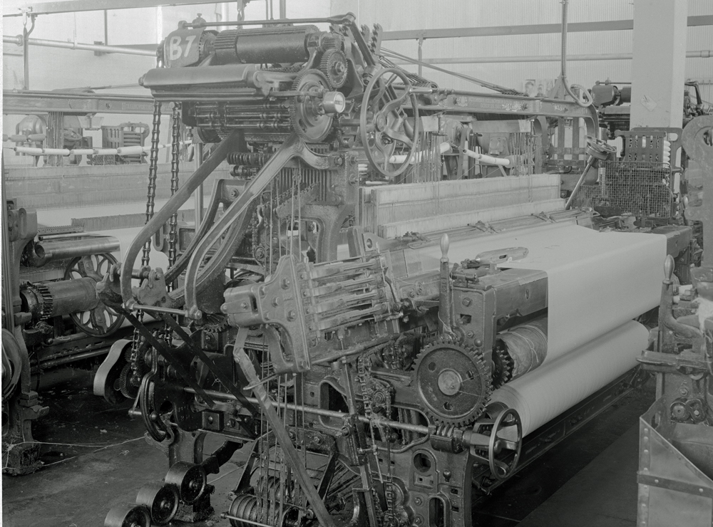 Textile machine at the Ipswich Woollen Co, Joyce Street, East Ipswich, 1956