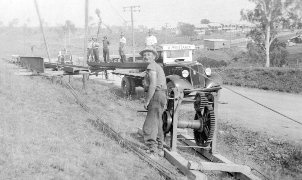 Building of One Mile bridge, Ipswich, 1935