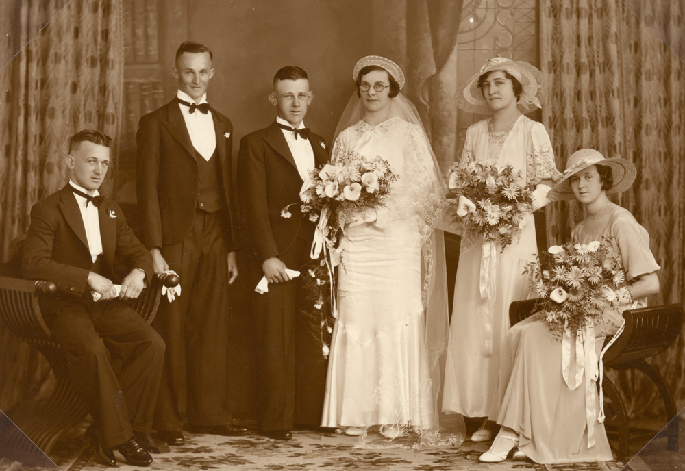 Formal wedding portrait of Keith and Isabella O'Connell, Ipswich, 1936