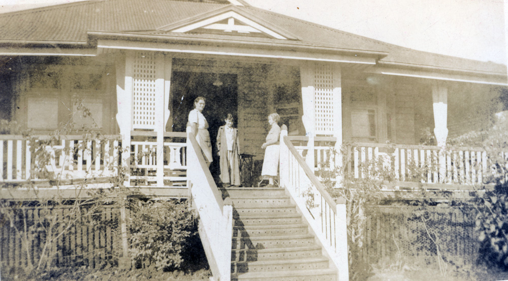 Cameron family, Ipswich, 1940s