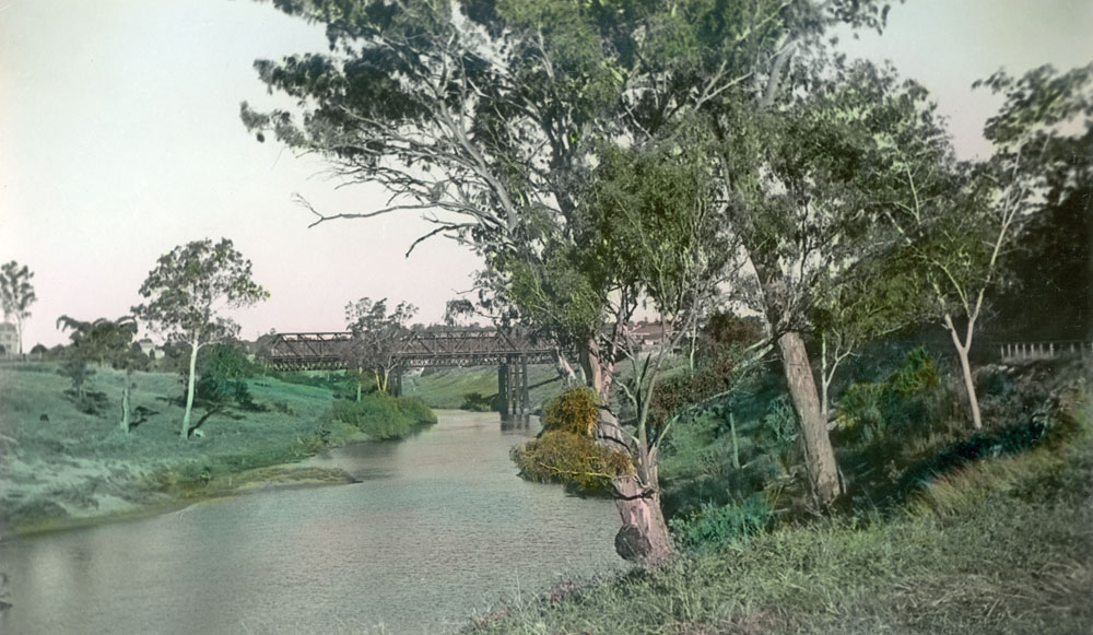 Tinted Postcard of the Bremer River, Ipswich, 1940s