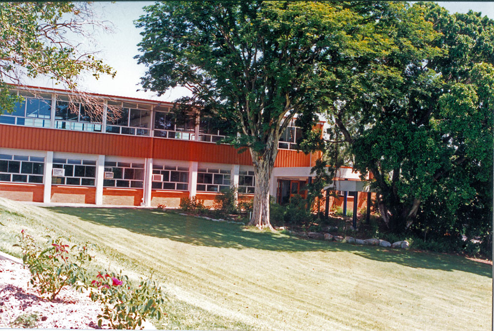 St Edmunds College, 16 Mary Street, Woodend, Ipswich, 1991
