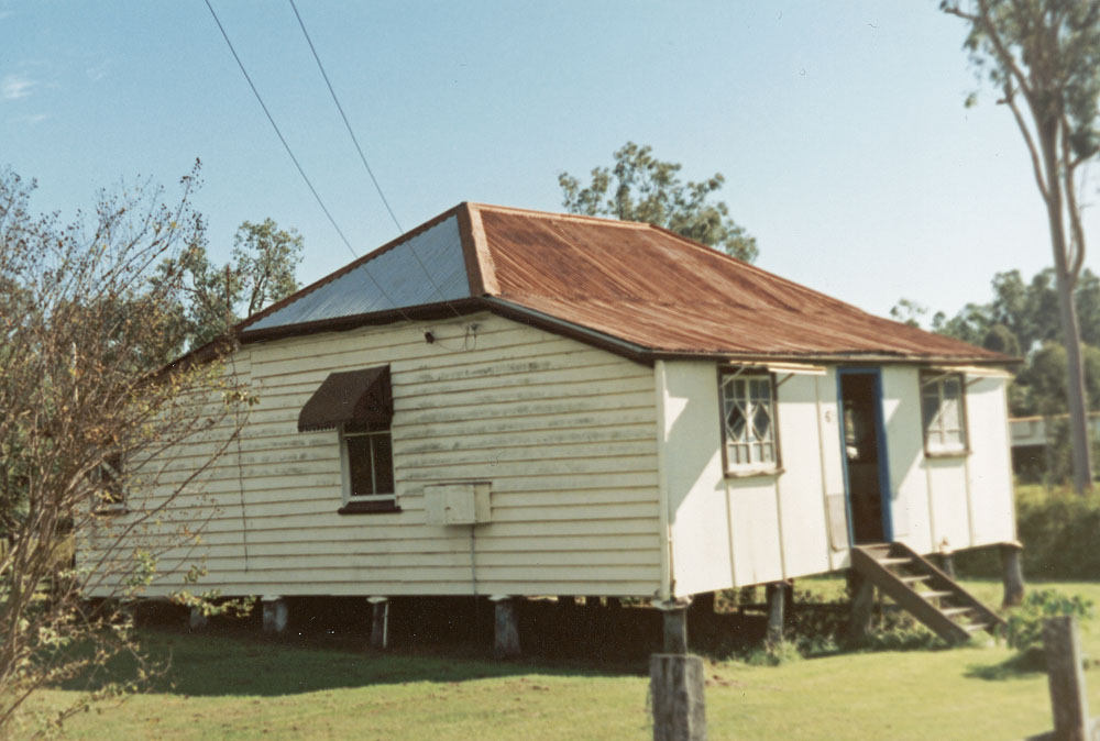 Old Ipswich Road, No. 194, Riverview, Ipswich, 1991