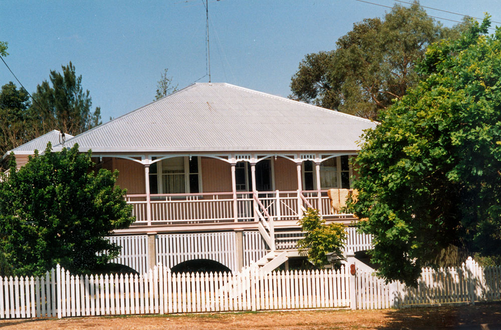 Moffatt Street, No 8, Ipswich, 1991