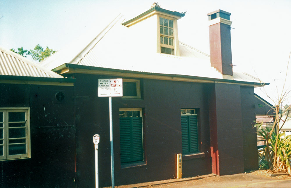 Ginn Cottage, 1 Ginn Street, view from Meredith Lane, Ipswich, 1991
